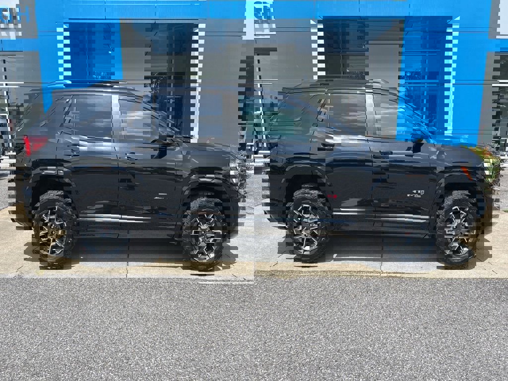 New 2026 GMC Terrain AT4 w/ Technology Package II image 2