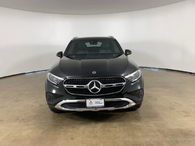 Used 2025 Mercedes-Benz GLC 300 4MATIC image 3