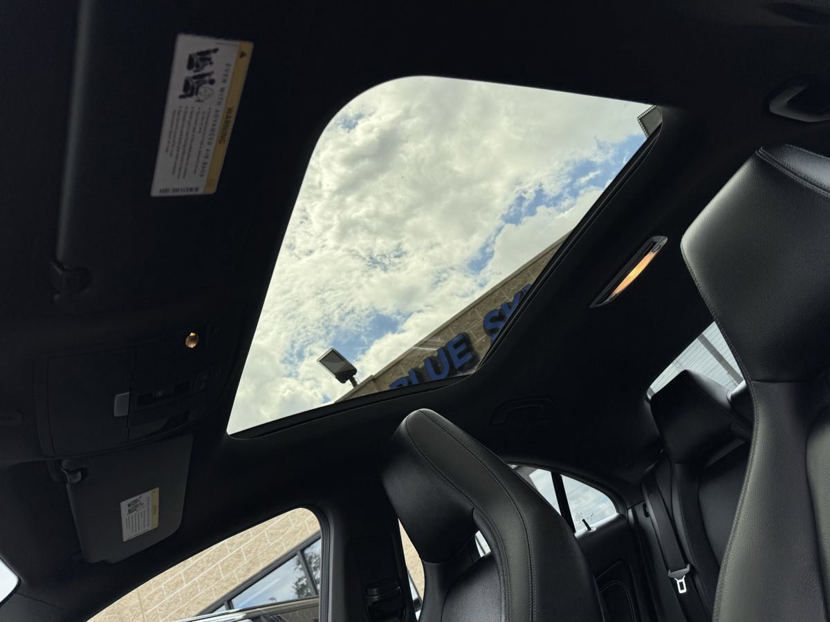 Used 2017 Mercedes-Benz CLA 250 image 23