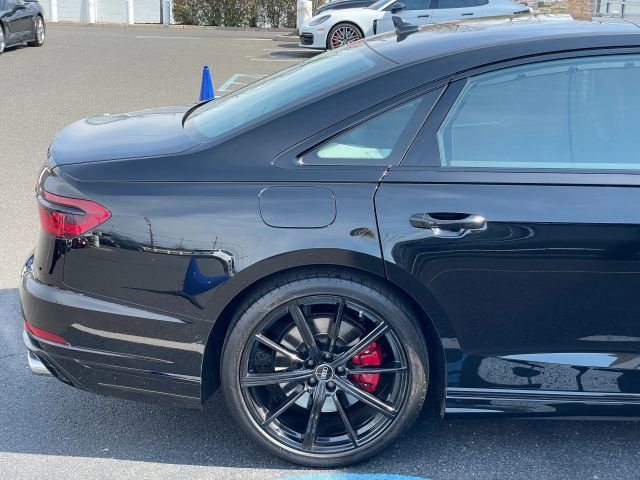 Used 2023 Audi S8 image 20