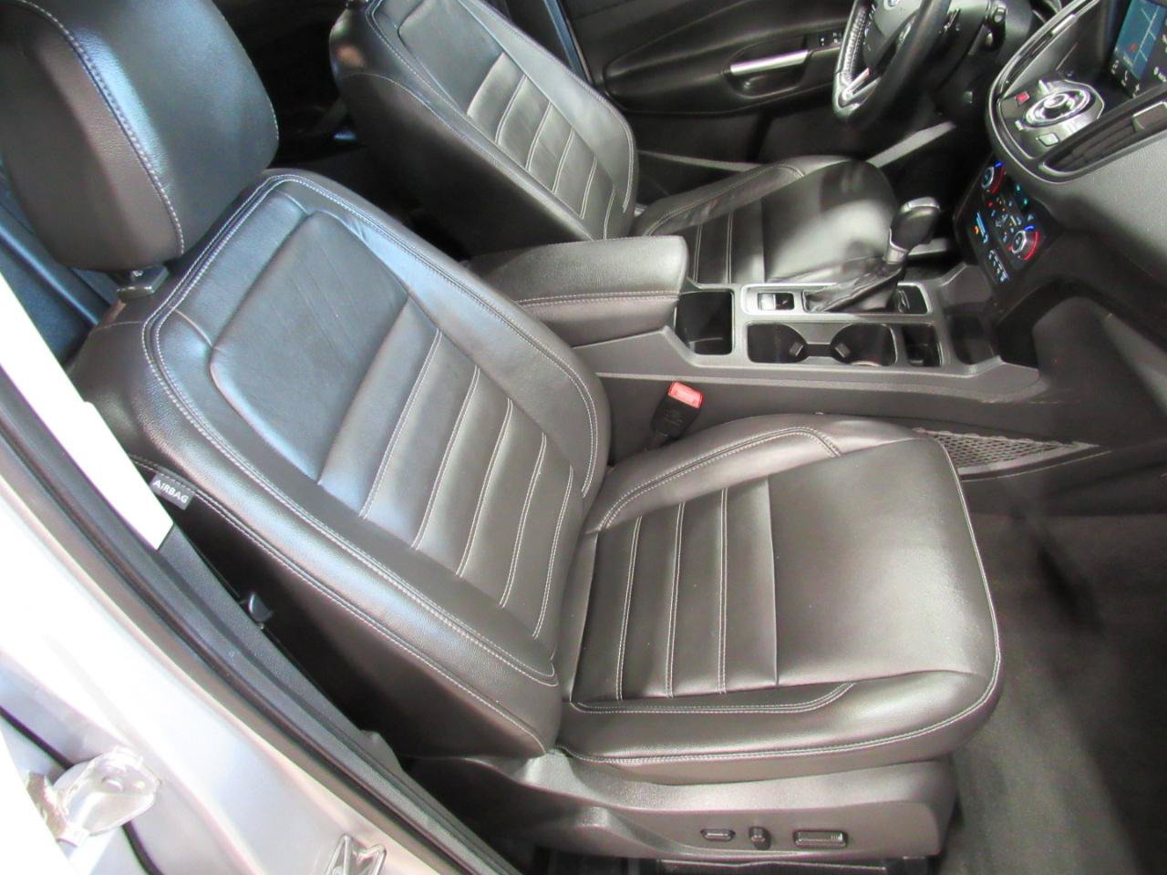 Used 2017 Ford Escape Titanium w/ Equipment Group 301A AWD/4WD image 24