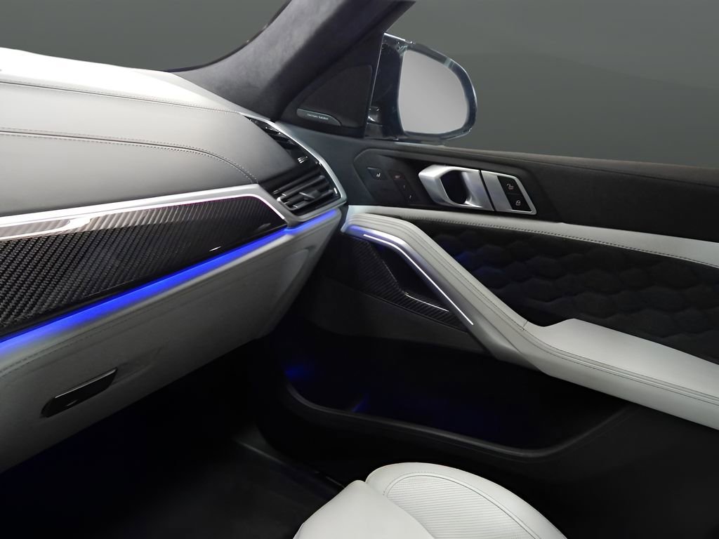 Used 2023 BMW X6 M w/ Competition Package image 18