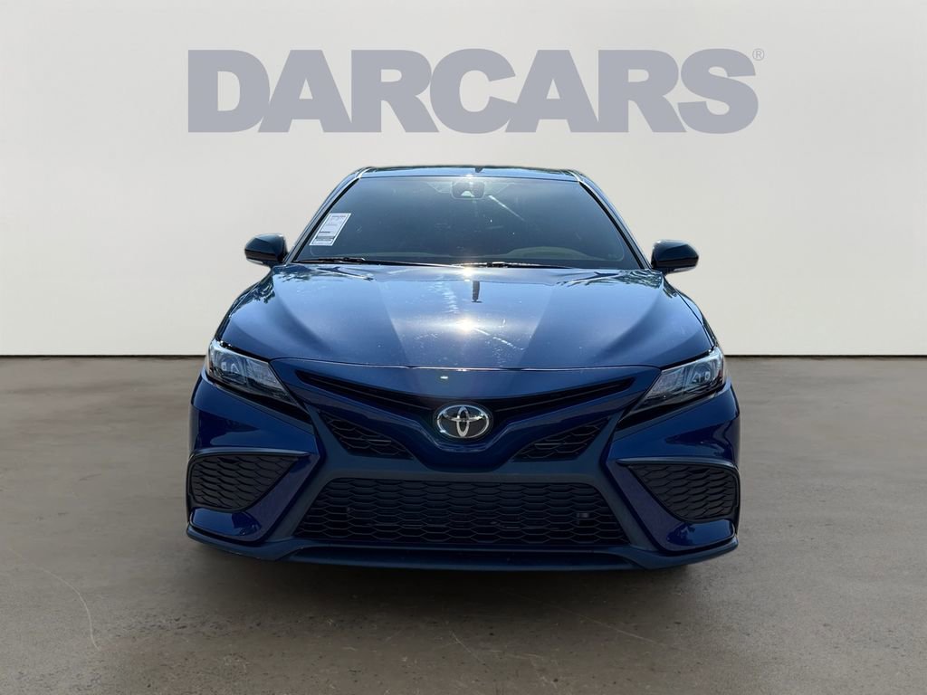 Used 2023 Toyota Camry SE FWD image 2