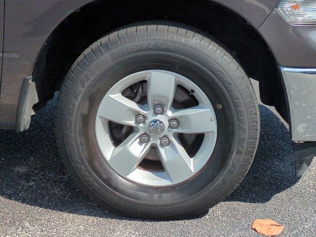 Used 2023 RAM 1500 Classic SLT w/ Trailer & Traction Group AWD/4WD image 12