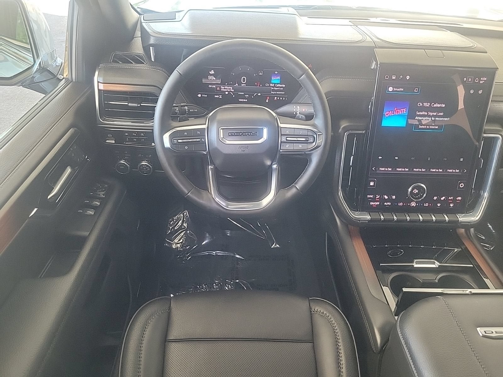 Used 2025 GMC Yukon Denali AWD/4WD image 18