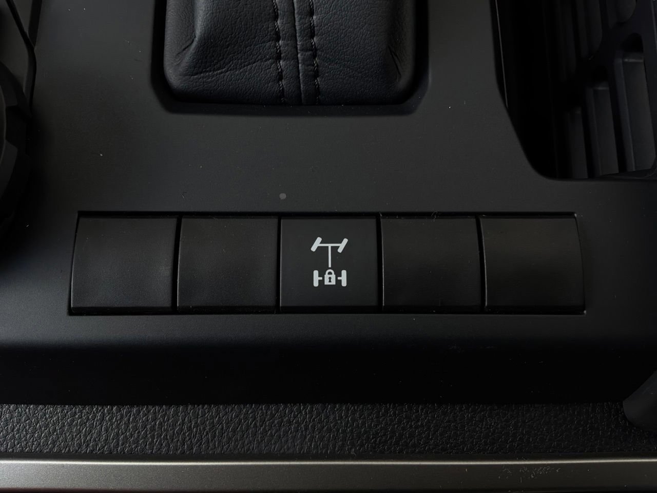 New 2026 Toyota Tacoma TRD Off-Road AWD/4WD image 22