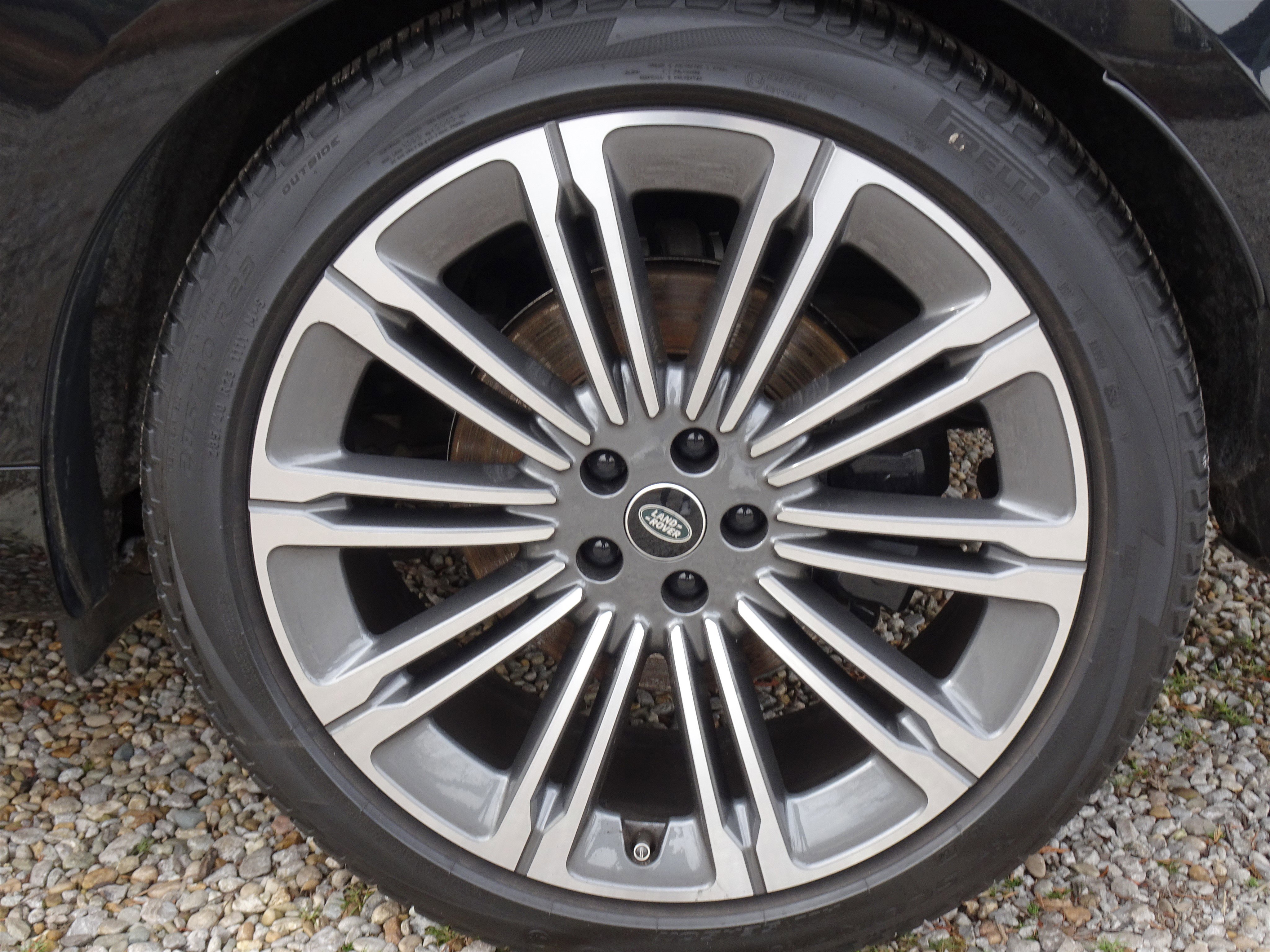 Certified 2024 Land Rover Range Rover SE image 37