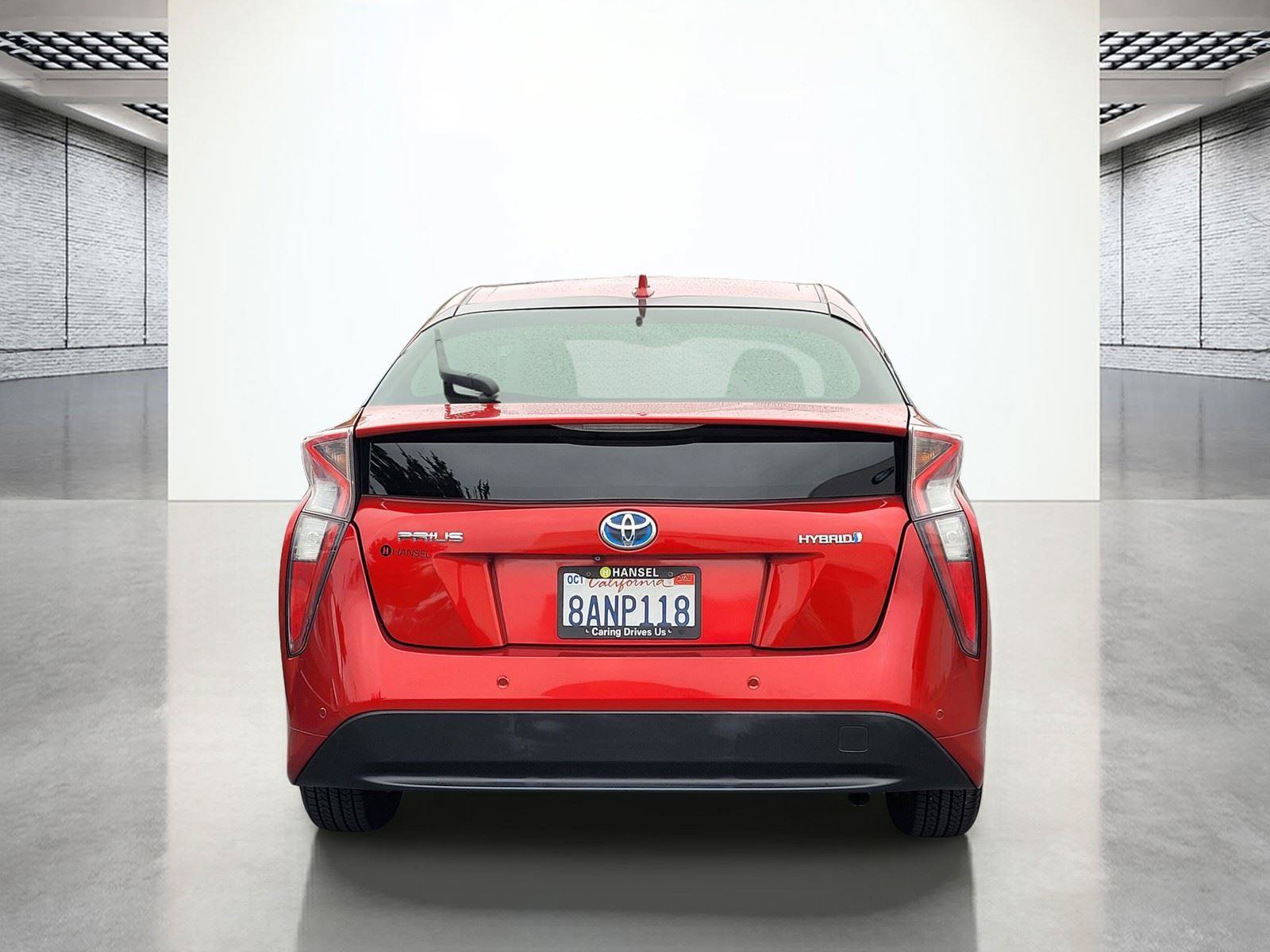 Used 2017 Toyota Prius Two w/ Prius Two Safety Plus Package FWD image 8