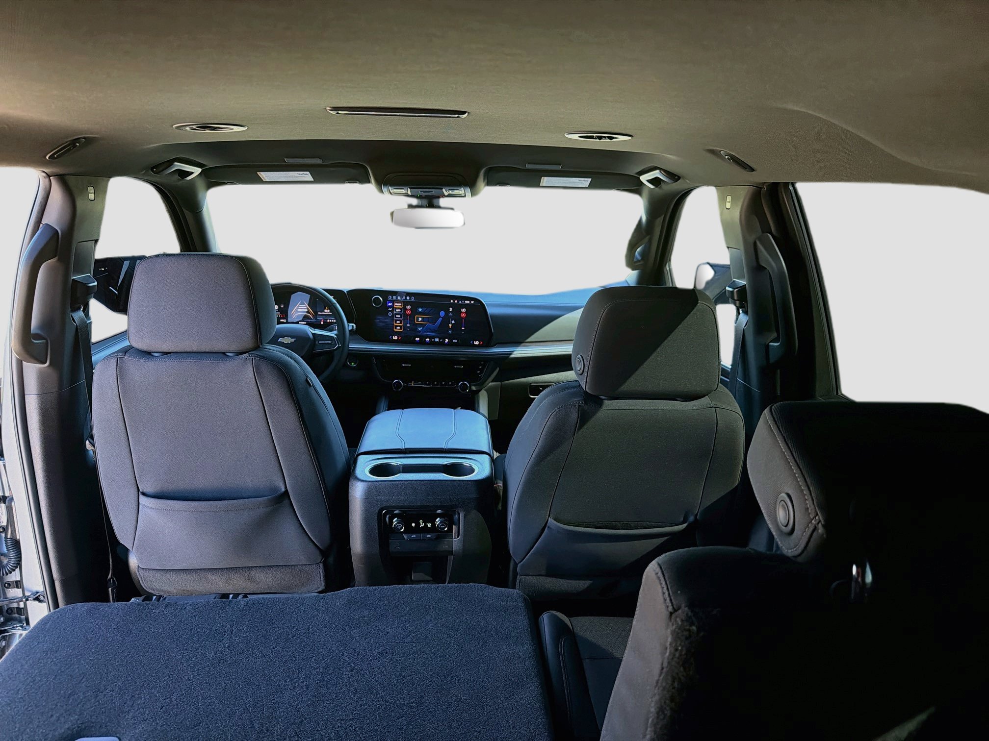 Used 2025 Chevrolet Tahoe LS AWD/4WD image 23