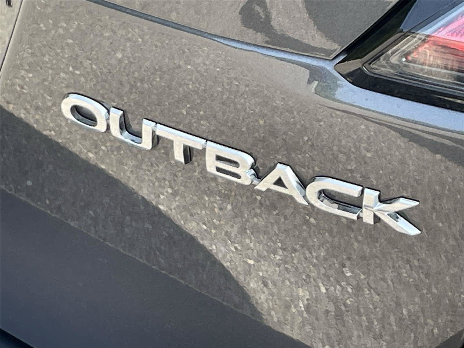 Used 2024 Subaru Outback Premium AWD/4WD image 10