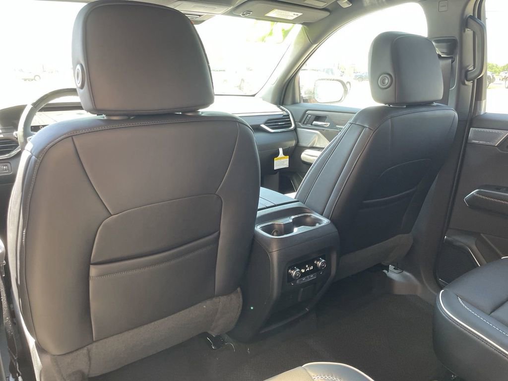 New 2024 GMC Acadia Denali w/ Super Cruise Package image 32