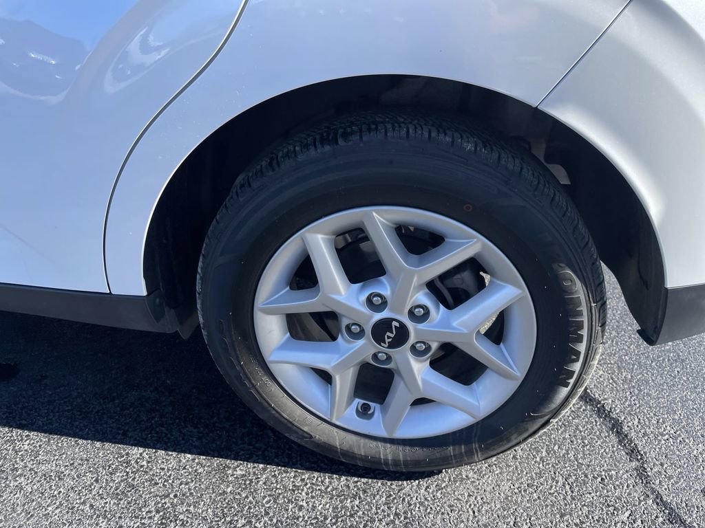 Certified 2023 Kia Soul LX w/ Option Group 015 FWD image 7