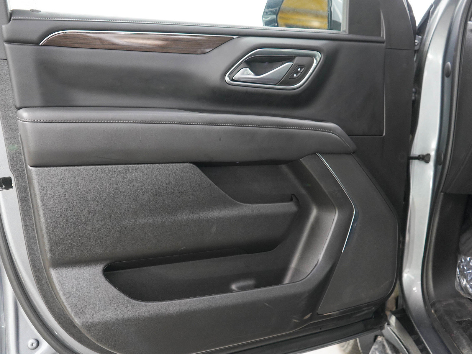 Used 2022 GMC Yukon XL SLE AWD/4WD image 18
