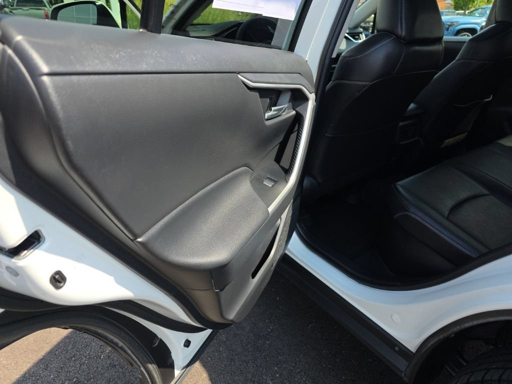 Certified 2021 Toyota RAV4 XLE Premium AWD/4WD image 12