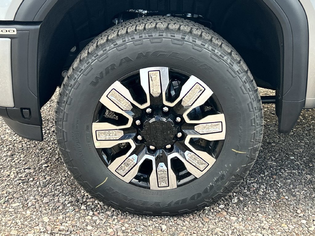 New 2026 GMC Sierra 2500 Denali w/ Technology Package AWD/4WD image 32