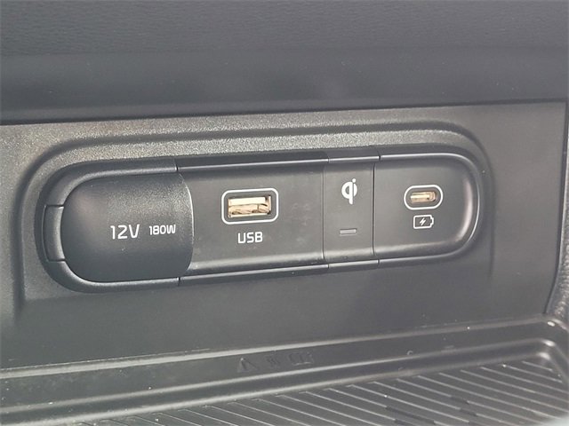Used 2025 Kia Sportage SX image 23