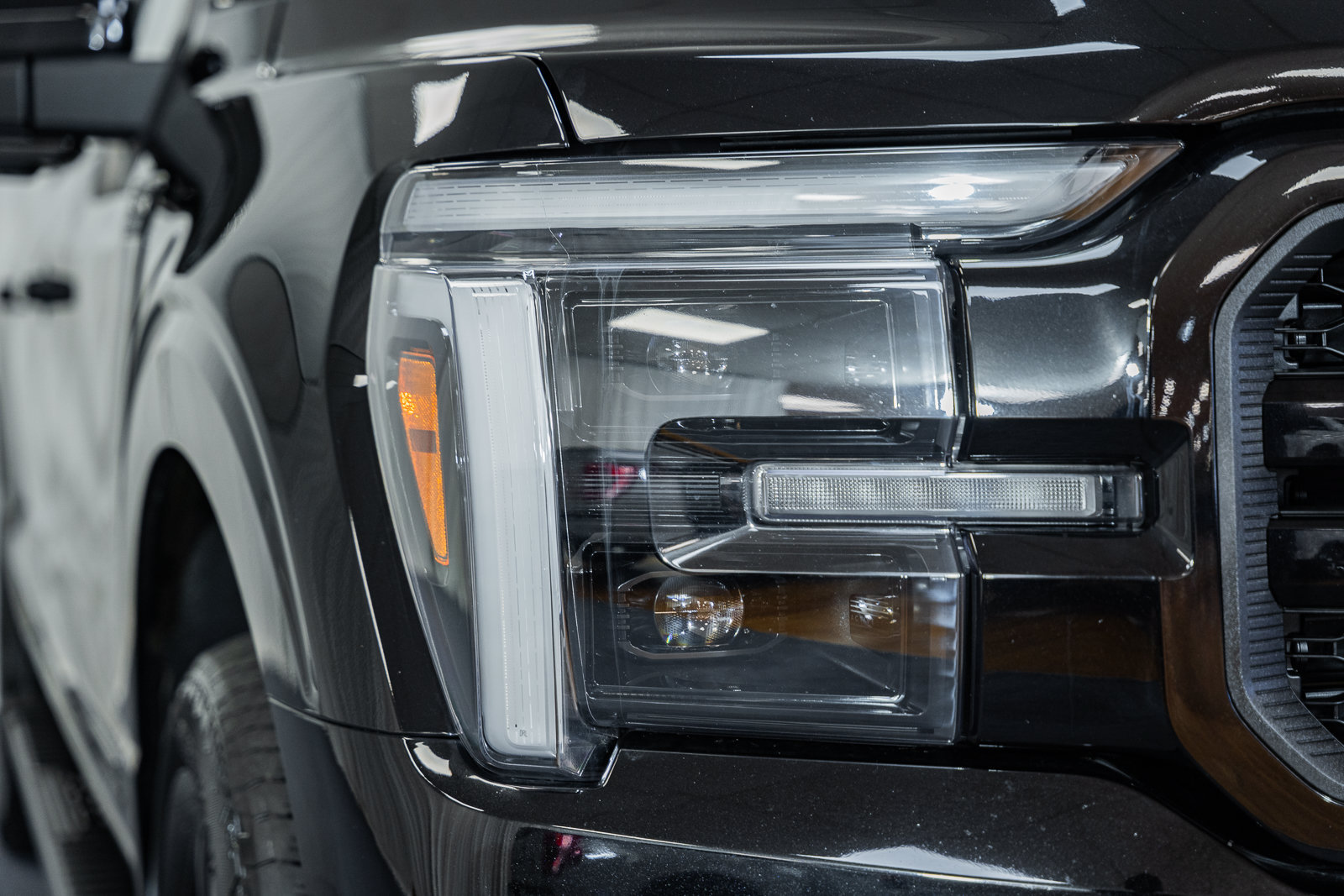 Certified 2025 Ford F150 Lariat AWD/4WD image 8