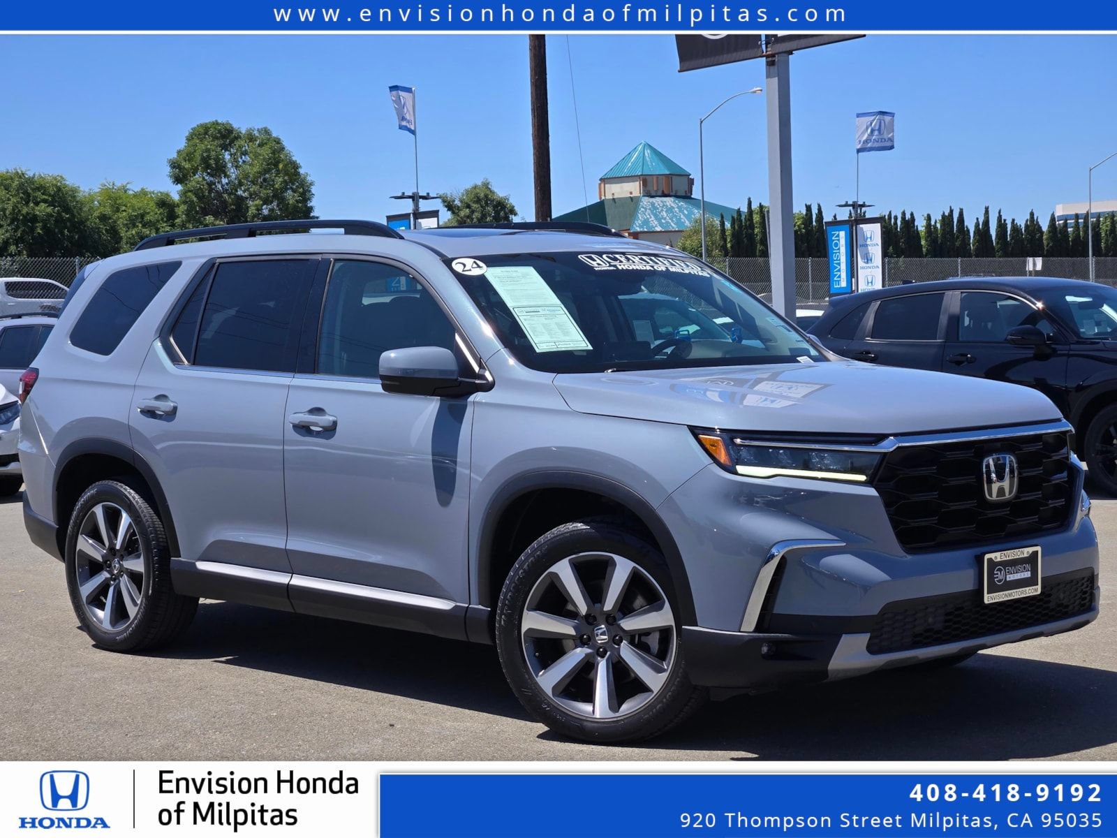 Certified 2024 Honda Pilot Touring image 1