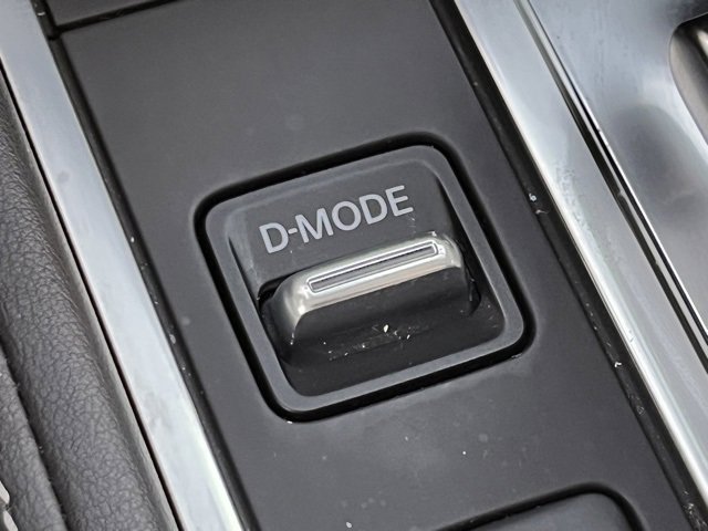 Certified 2025 INFINITI QX60 Luxe w/ Vision Package image 20