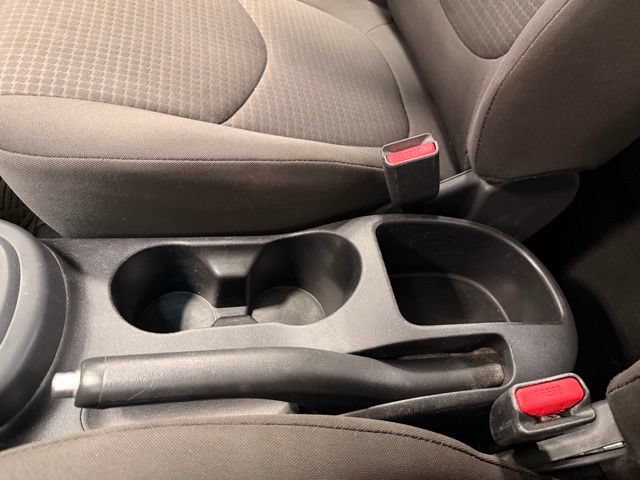 Used 2013 Kia Soul FWD image 25