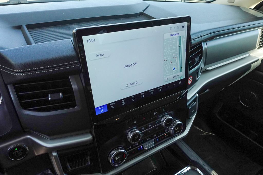 Used 2024 Ford Expedition XLT image 21