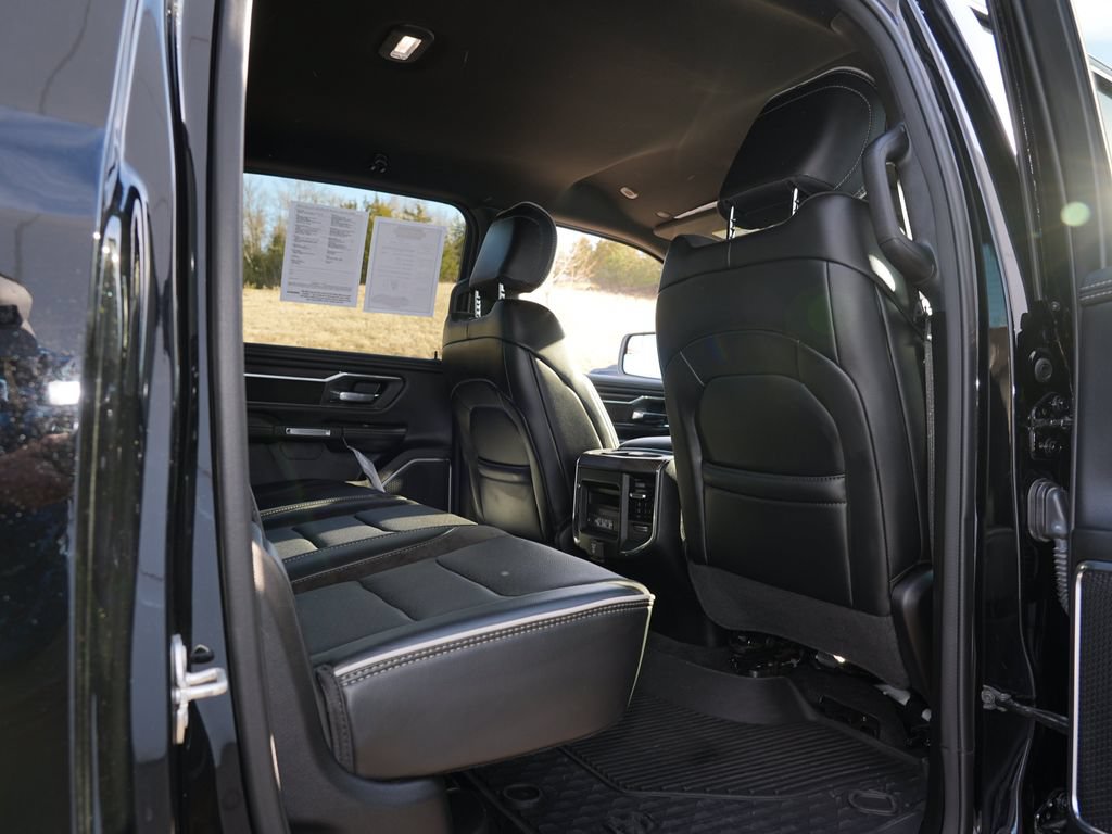 Used 2025 RAM 1500 Laramie AWD/4WD image 28