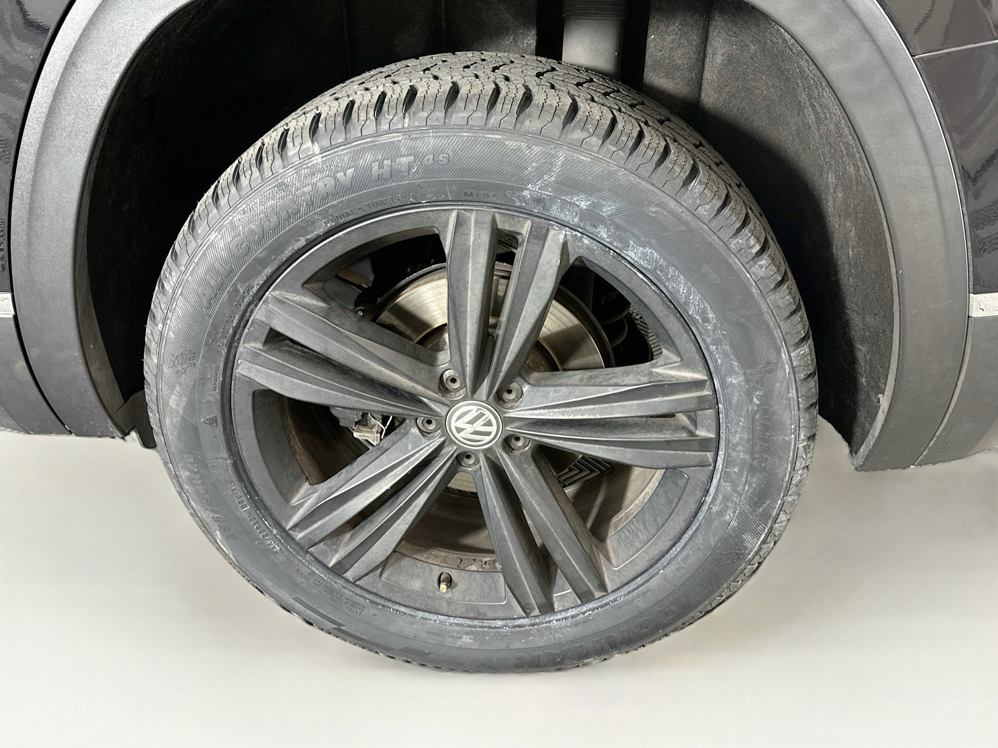 Used 2019 Volkswagen Atlas SEL FWD image 11