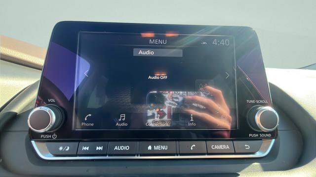 Used 2023 Nissan Rogue SV image 15