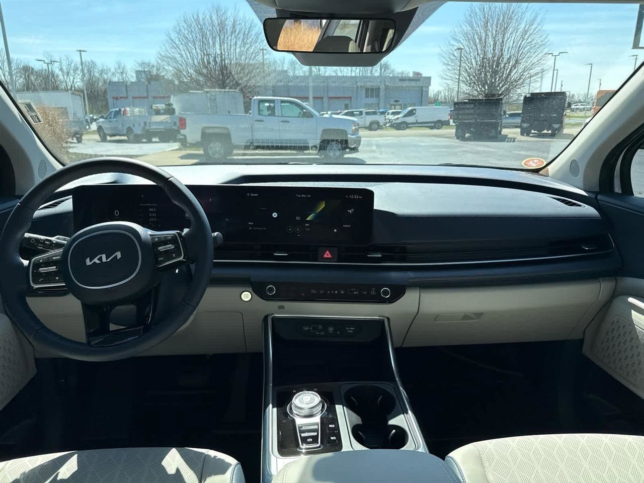 Used 2026 Kia Carnival SX image 24