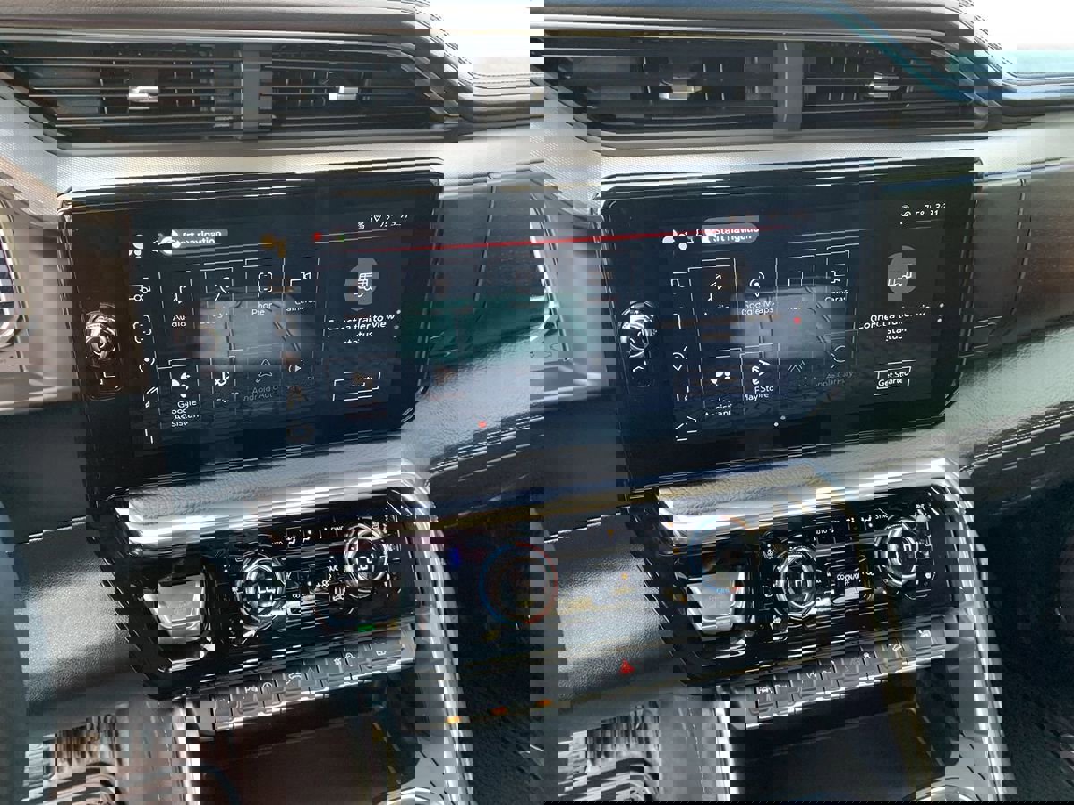 Used 2023 GMC Sierra 1500 Denali w/ Denali Reserve Package image 25