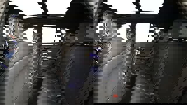 Used 2025 Mercedes-Benz GLC 300 4MATIC image 19