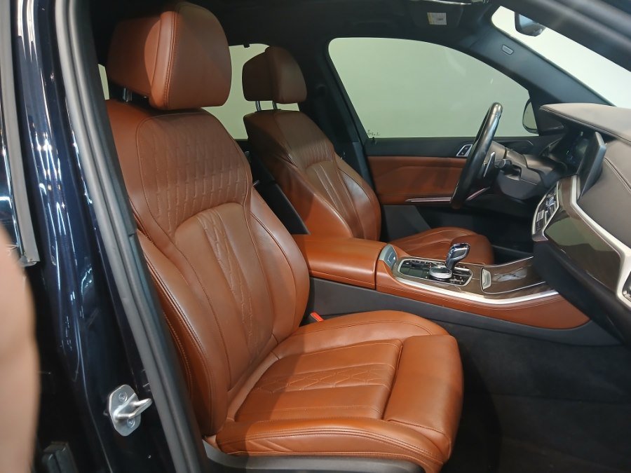 Used 2023 BMW X5 M50i w/ Executive Package AWD/4WD image 33
