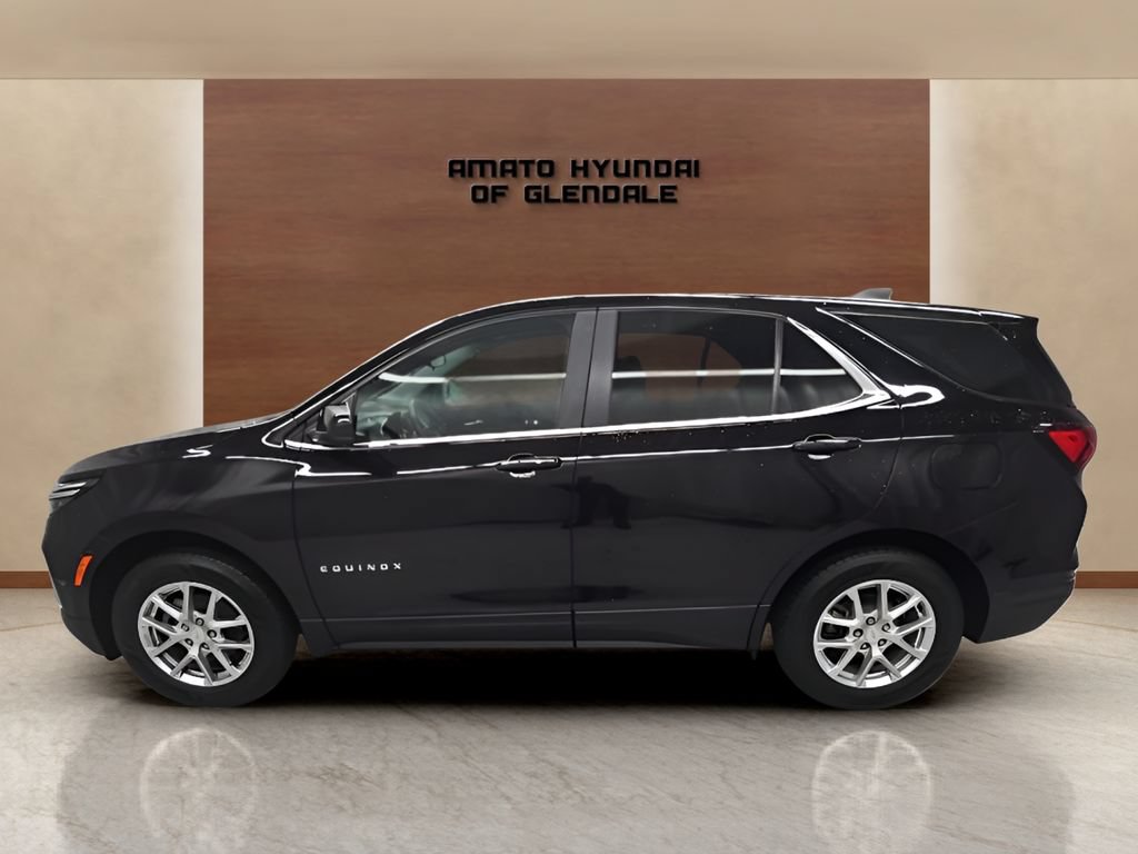 Used 2024 Chevrolet Equinox LT w/ Driver Convenience Package AWD/4WD image 3