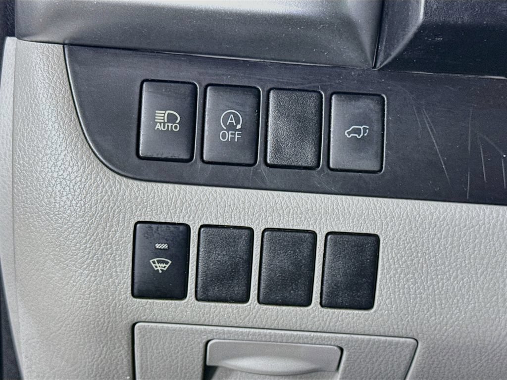 Certified 2018 Toyota Highlander Plus AWD/4WD image 17