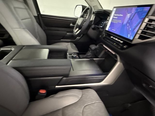 Used 2024 Toyota Sequoia SR5 w/ SR5 Premium Package AWD/4WD image 38