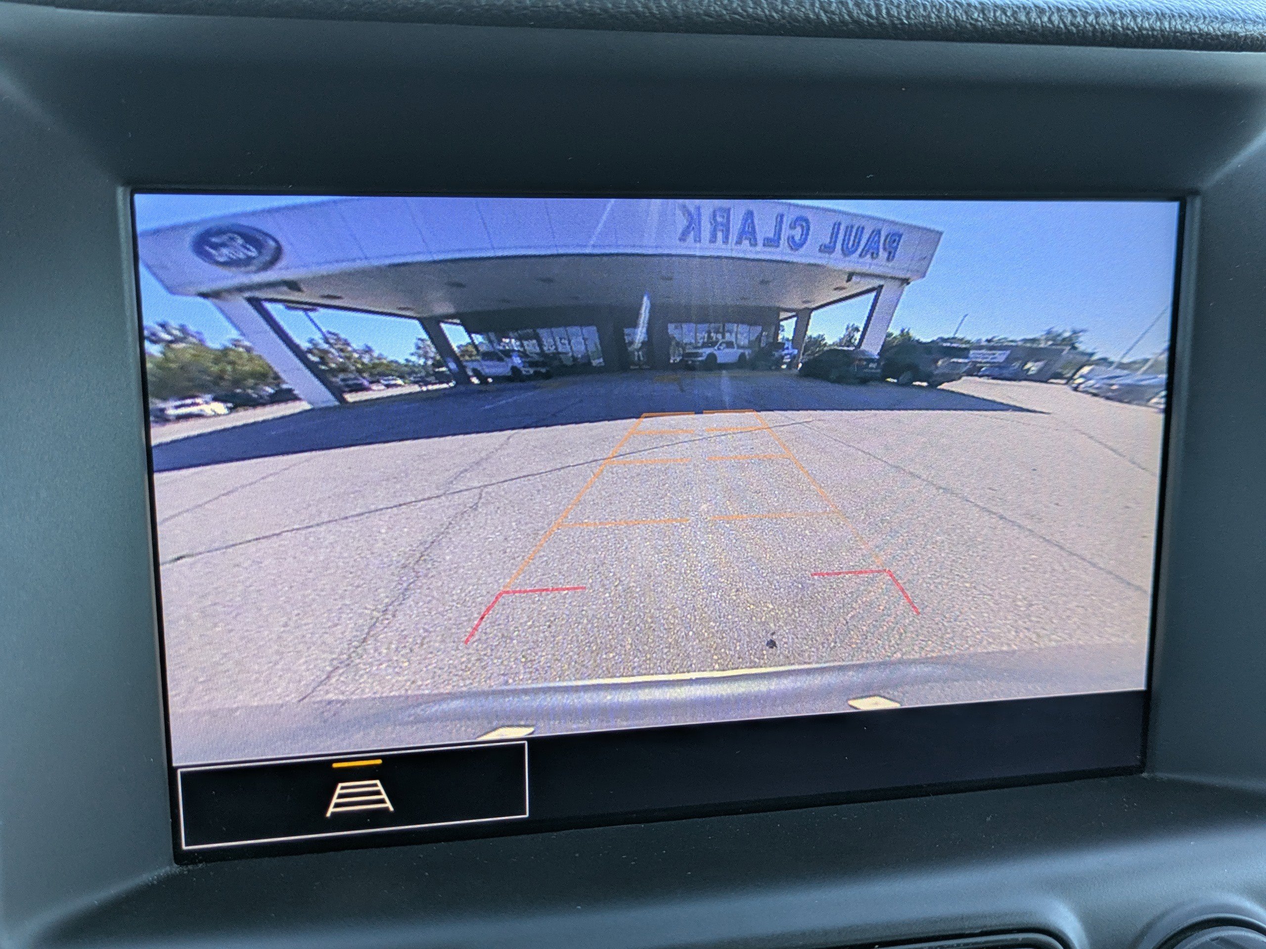 Used 2023 GMC Terrain SLT image 23