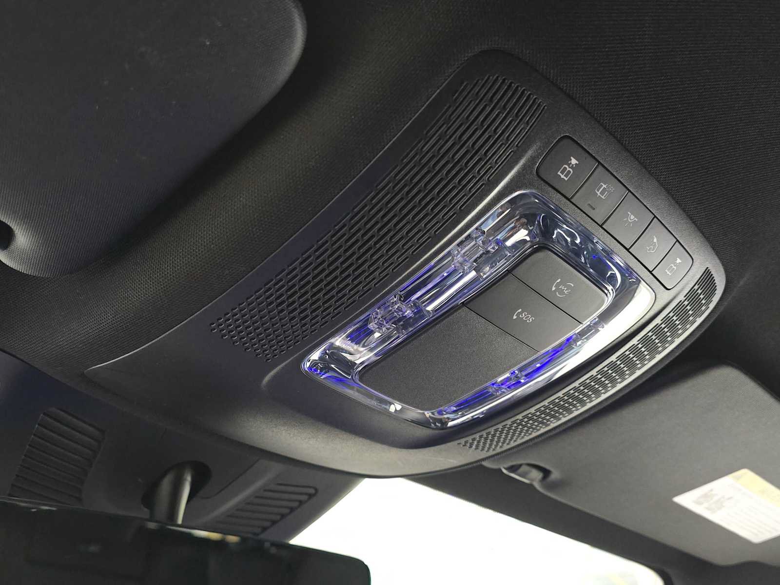 Used 2023 Mercedes-Benz GLB 250 4MATIC image 34