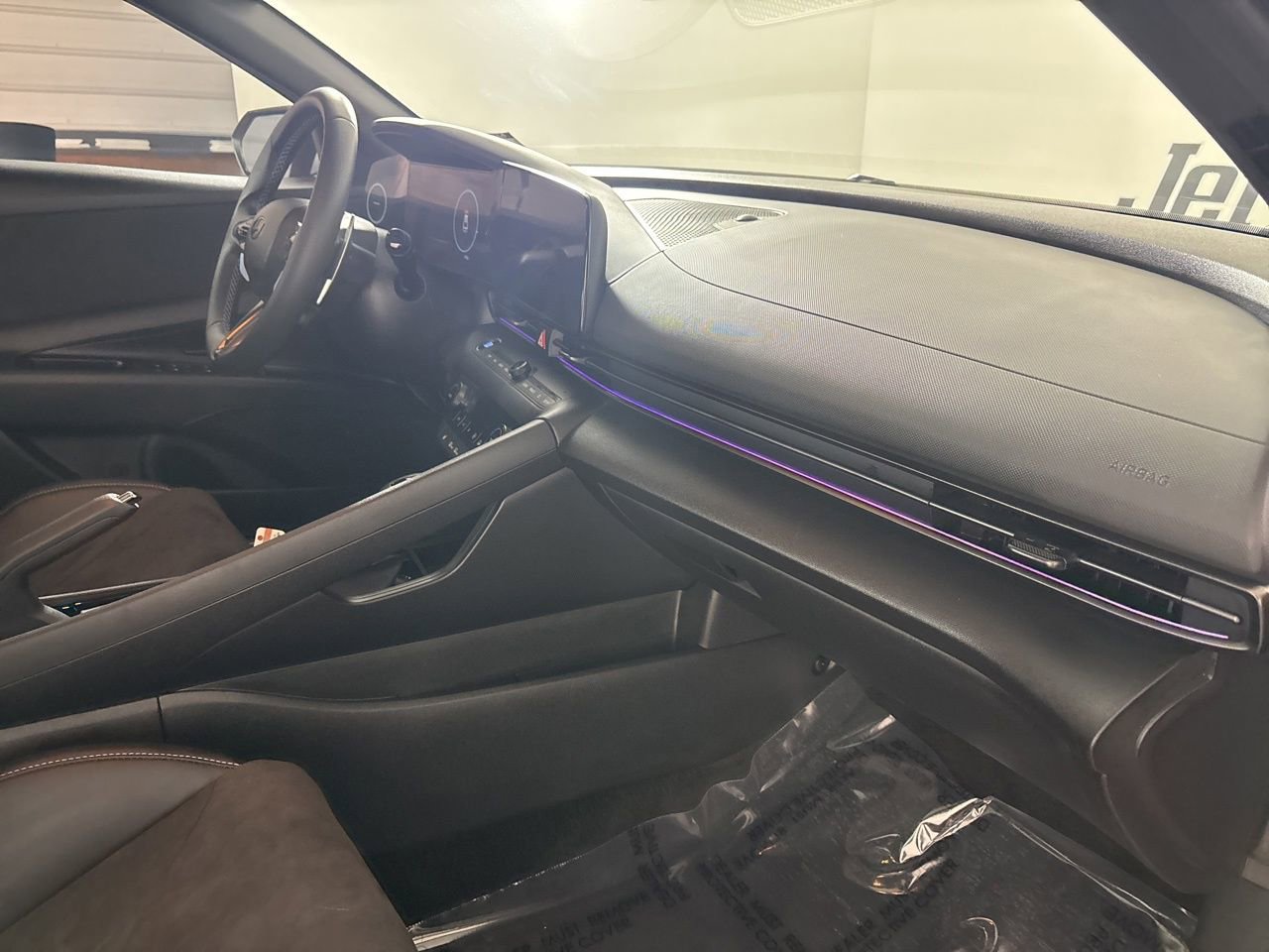 Used 2025 Hyundai Elantra N image 34