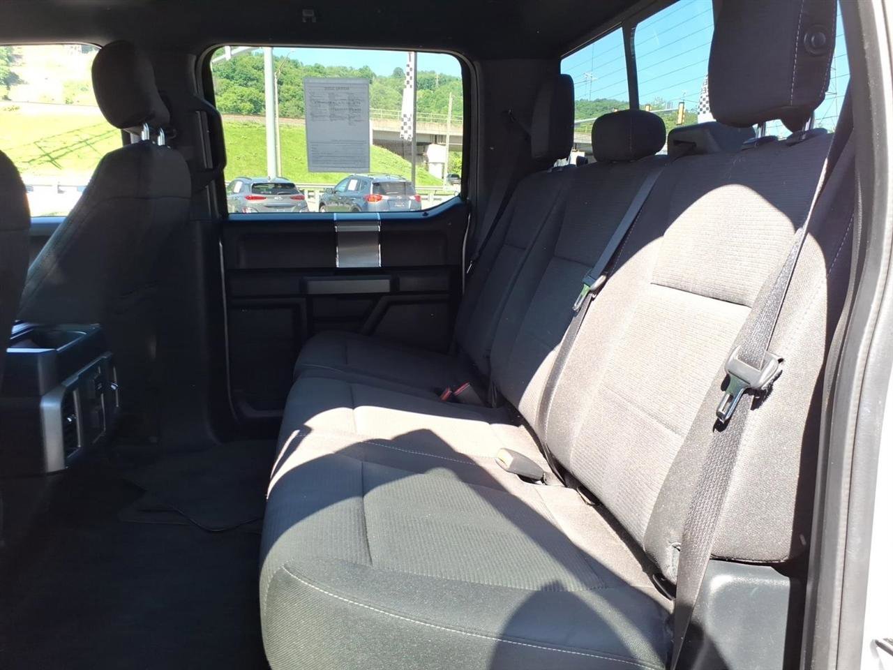 Used 2015 Ford F150 XLT w/ Equipment Group 302A Luxury AWD/4WD image 8