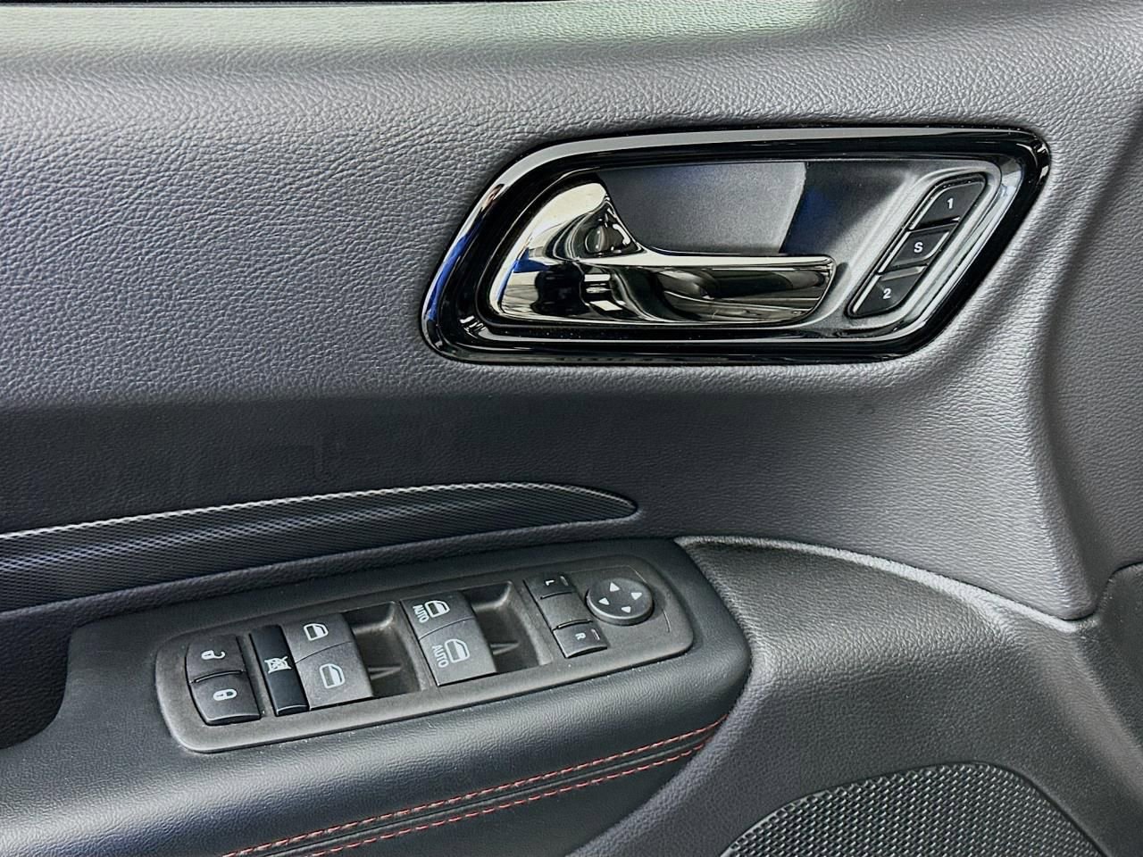 Used 2025 Dodge Durango GT image 30