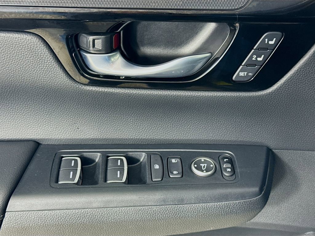 Used 2023 Honda CR-V EX-L image 22