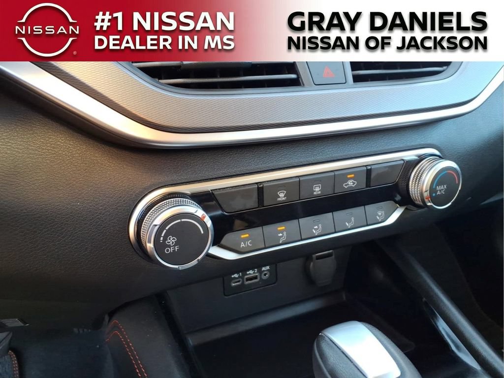 Certified 2025 Nissan Altima 2.5 SR FWD image 18