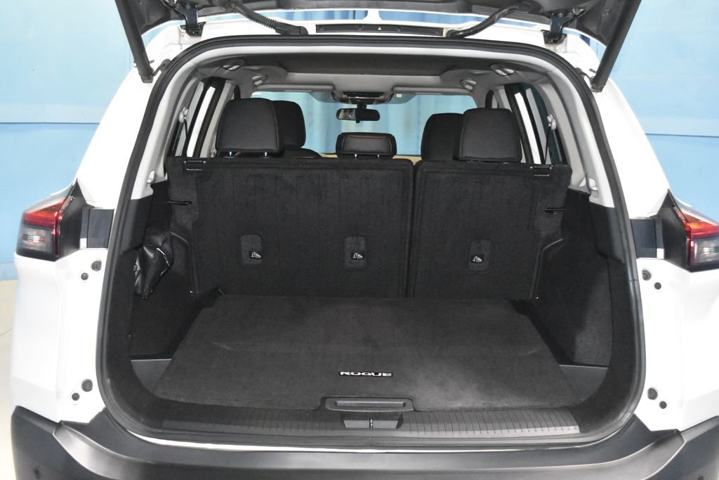 Certified 2023 Nissan Rogue SV w/ SV Premium B Package AWD/4WD image 31