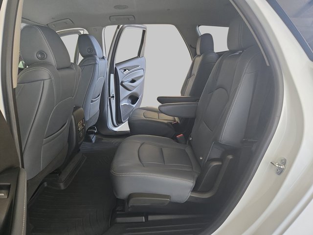 Used 2021 Buick Enclave Essence image 17