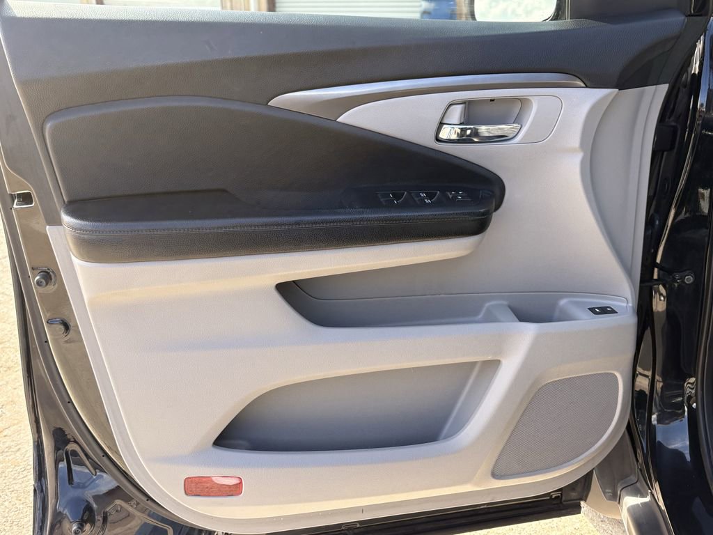 Used 2017 Honda Pilot EX-L image 10