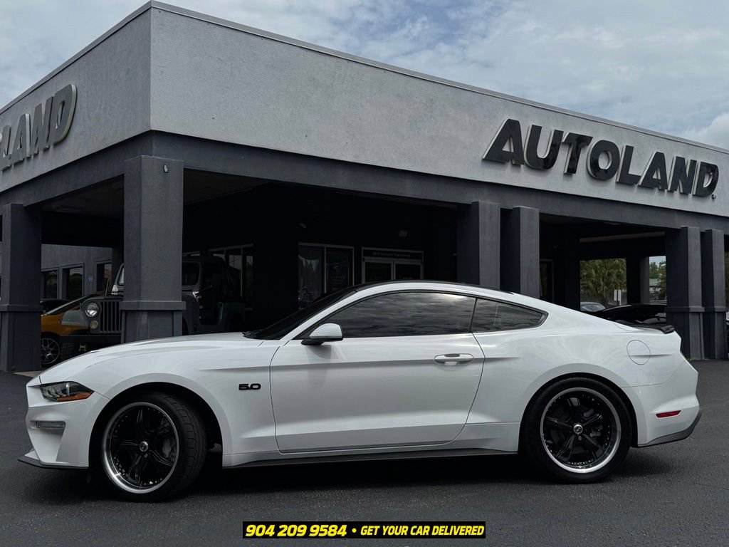 Used 2019 Ford Mustang GT w/ Equipment Group 301A RWD image 4