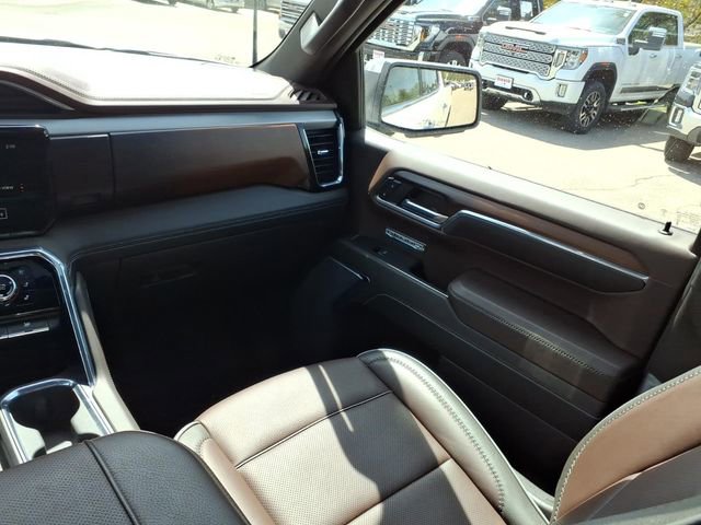 Used 2024 GMC Sierra 1500 Denali w/ Denali Reserve Package AWD/4WD image 15
