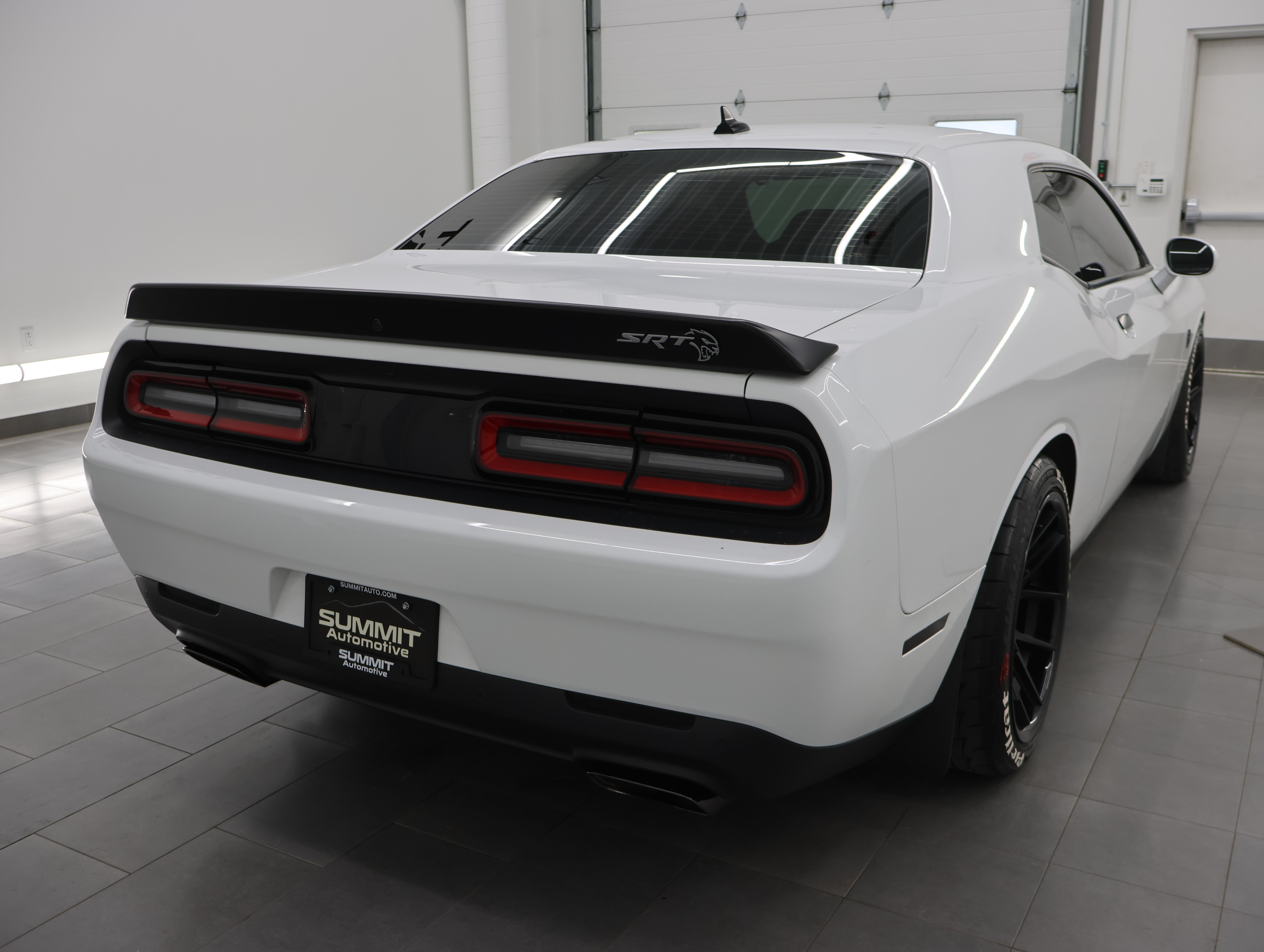 Used 2017 Dodge Challenger SRT Hellcat RWD image 5
