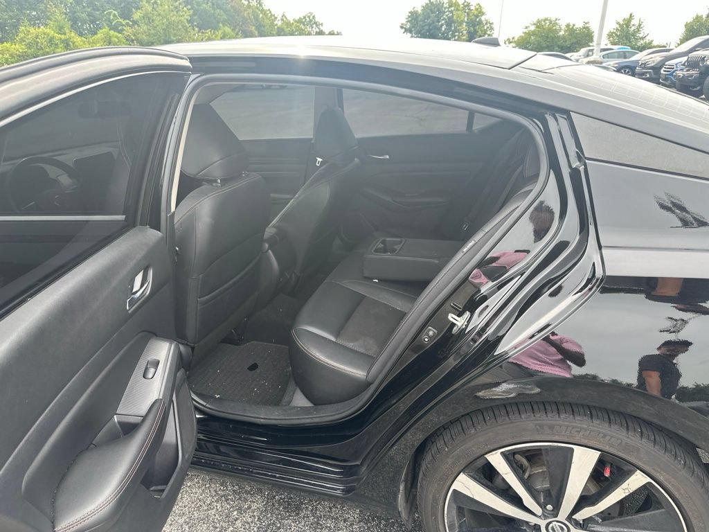 Used 2020 Nissan Altima 2.5 SR FWD image 15