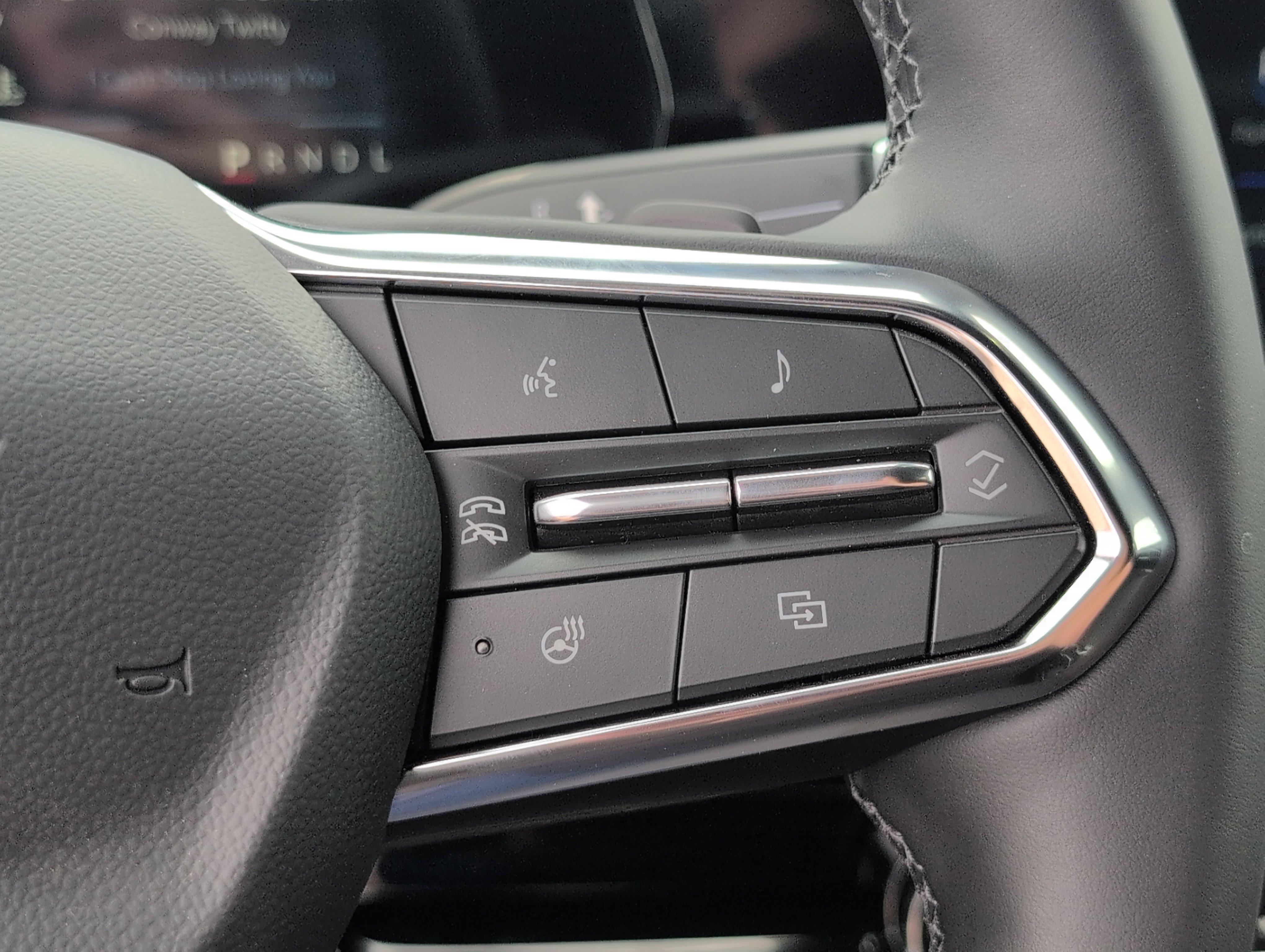 New 2026 Chevrolet Equinox LT w/ Safety and Technology Package FWD image 27